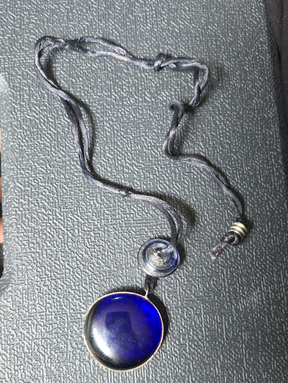 Vintage Handcrafted Blue Glass Pendant Necklace - Unbranded